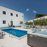 Vakantiehuis Alma Krk