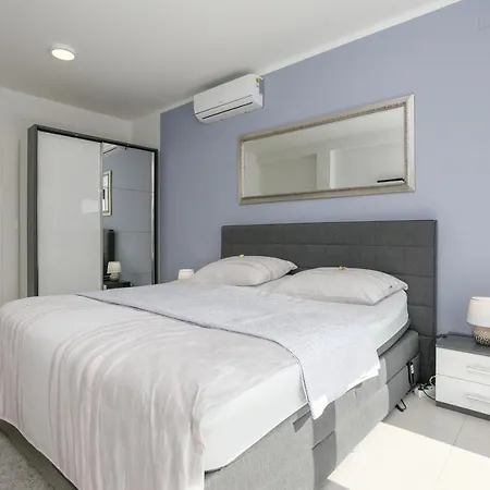 Holiday home Alma Krk Krk Town