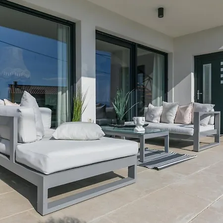 Prázdninový dům Alma Krk