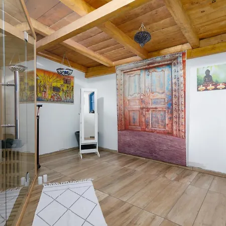 Alma Krk Tatil Evi Krk Town