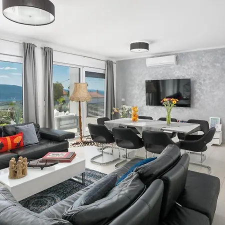 Semesterbostad Alma Krk